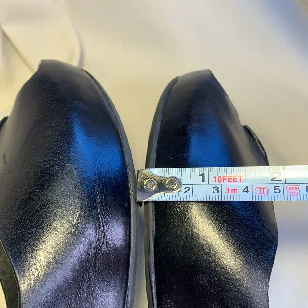 Johnston & Murphy almost NEW leather wedge peeptoe